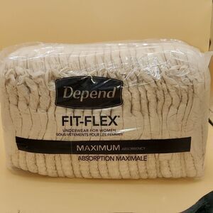 Depend Fit Flex Underwear for Women Maximum S